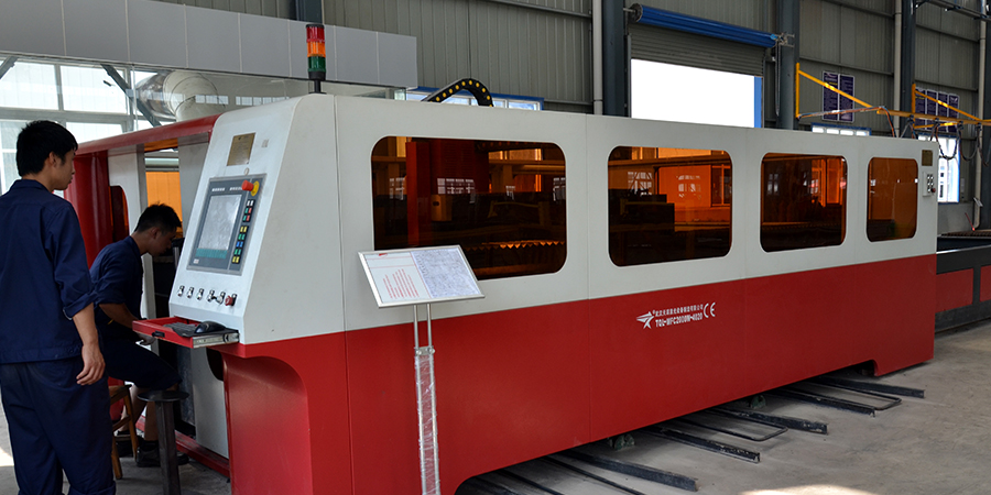 <a href=http://m.belaedu.com.cn/product/6/ target=_blank class=infotextkey>玉米加工設備</a>