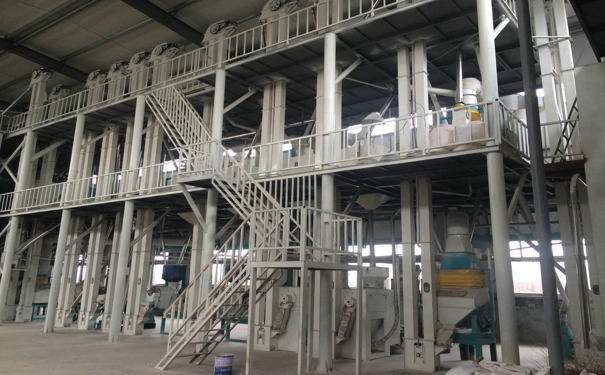 <a href=http://http://m.belaedu.com.cn/product/ target=_blank class=infotextkey>玉米加工成套設備</a>